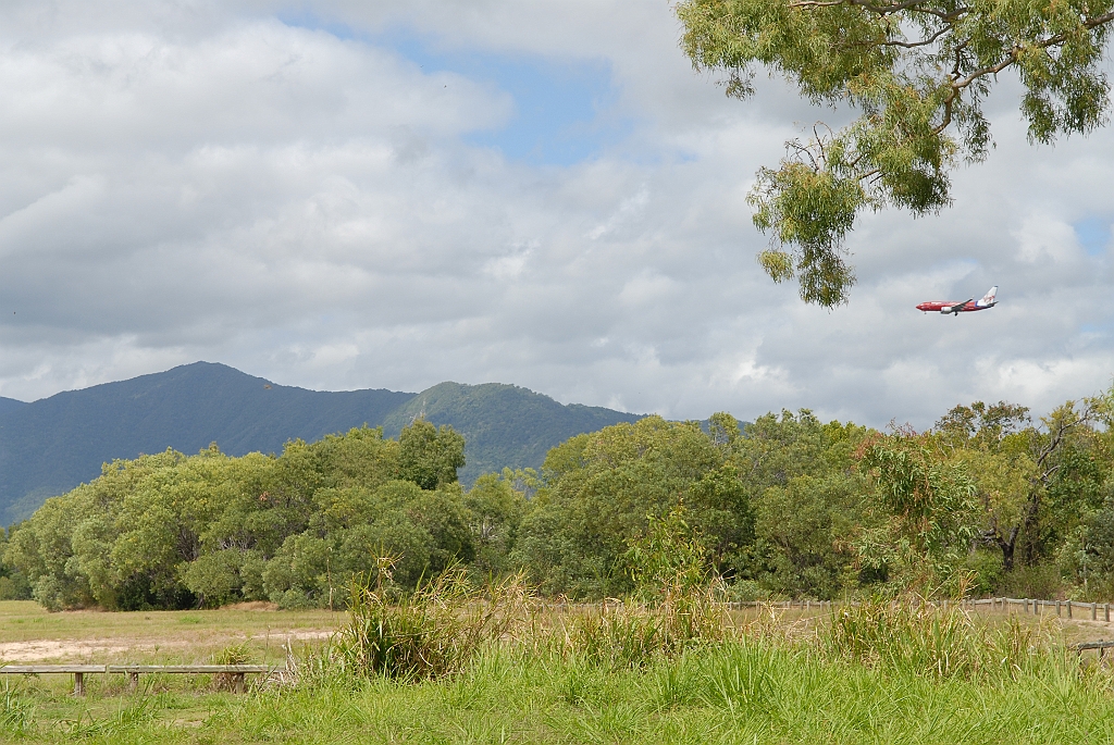 0380 Machans Beach.jpg